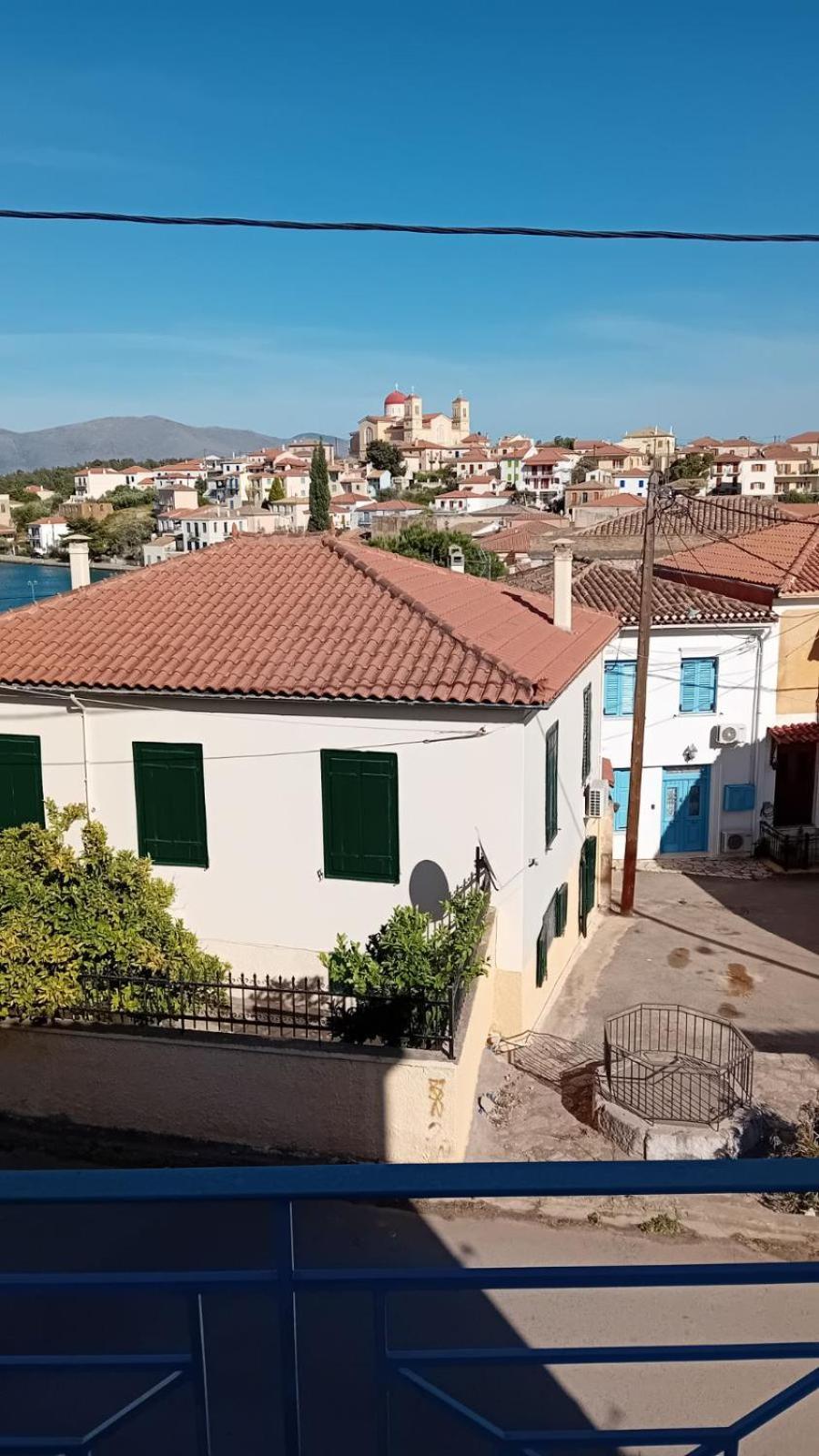 Areti'S Captain'S House With Private Terrace Galaxidi Exterior photo